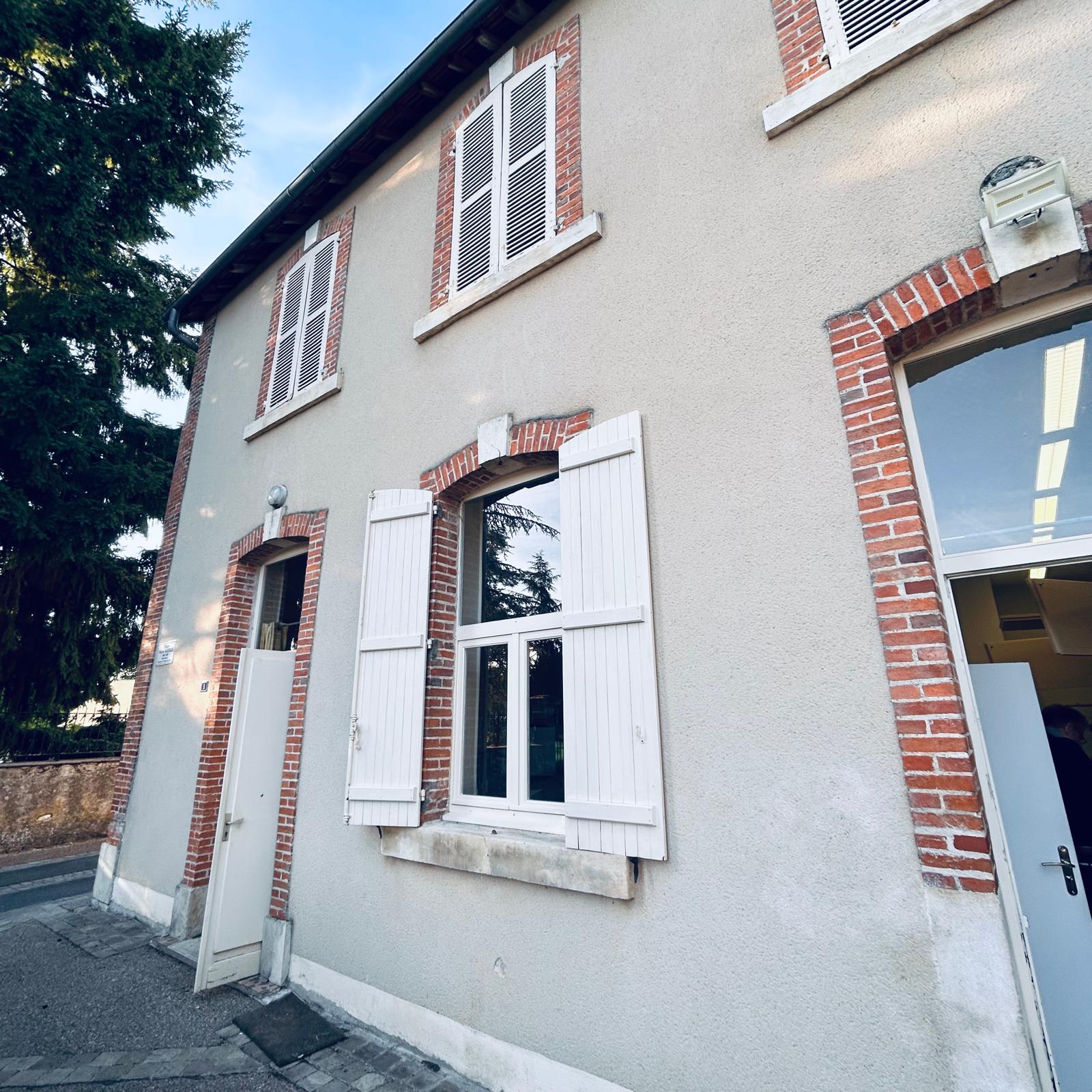 Façade de l'école de musique, rue du Crôt Pigeon